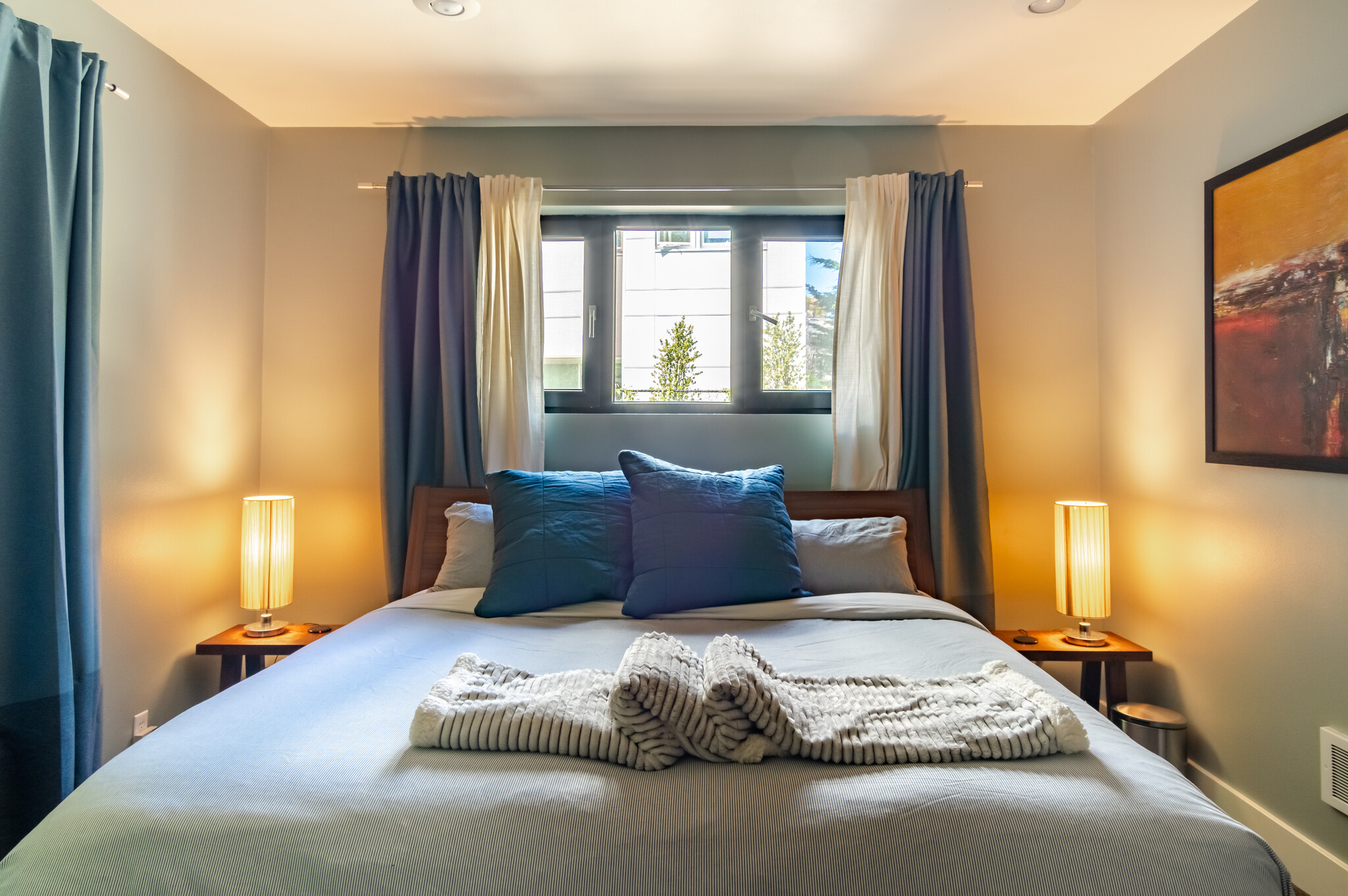 Building Photo - 1629 13th Ave