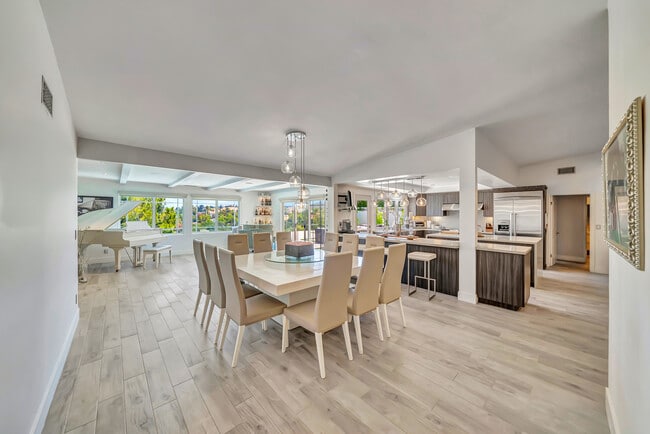 Building Photo - 22374 Algunas Rd