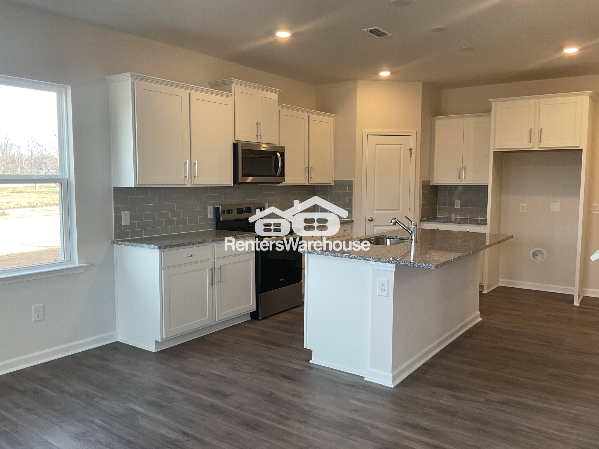 Building Photo - 3636 Pamlico St