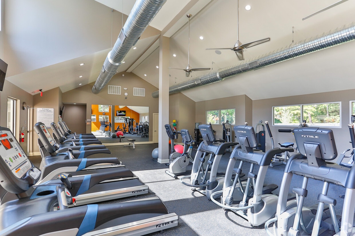 The Apartments At Midtown 501 Chapel Hill Nc Apartment Finder