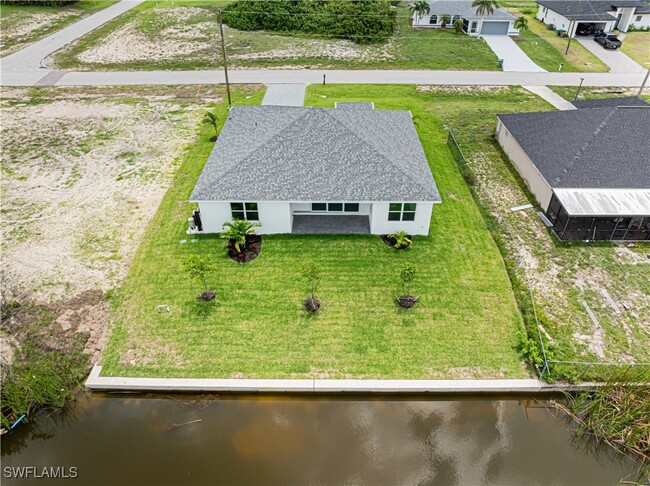 Building Photo - 420 NW 18th Pl