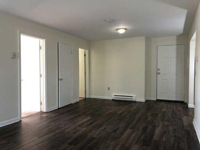 Building Photo - 11 Railroad Ave