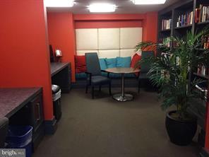 Business Center - 777 7th St NW
