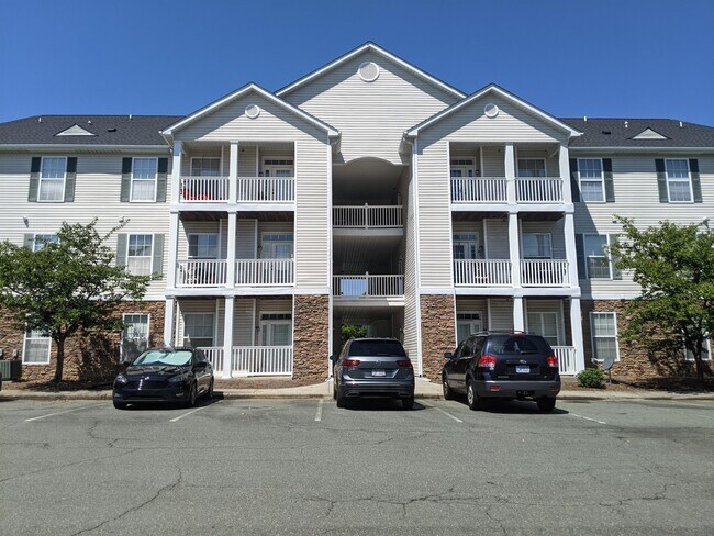 Primary Photo - 3031 Winston Dr