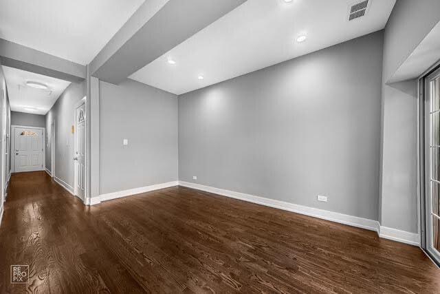 Building Photo - 1510 N Maplewood Ave