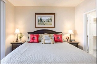 Building Photo - 9708 E Via Linda