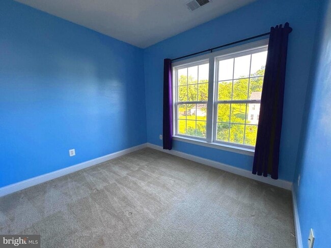 Building Photo - 8862 Orchard Ln