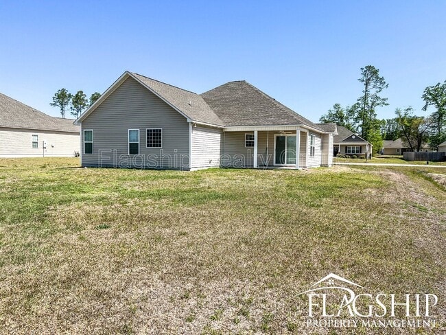 Building Photo - 118 Quail Hollow Dr
