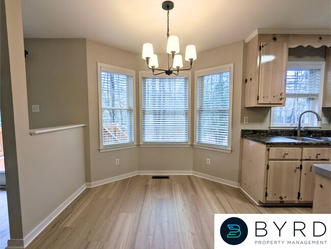 Building Photo - 14955 Featherchase Dr