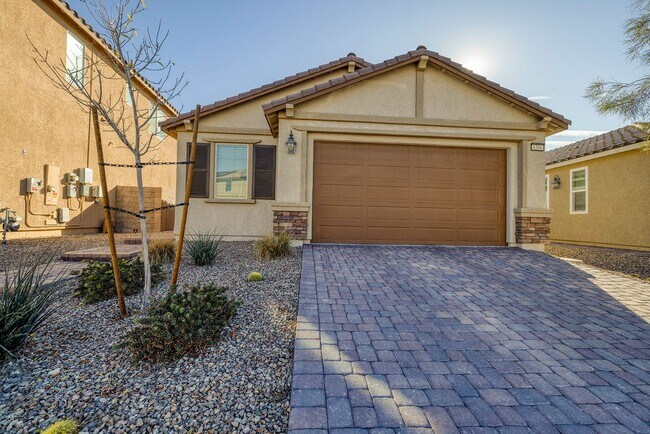 Single Story Home In A Gated Community Wit 6306 Amber Sunrise St