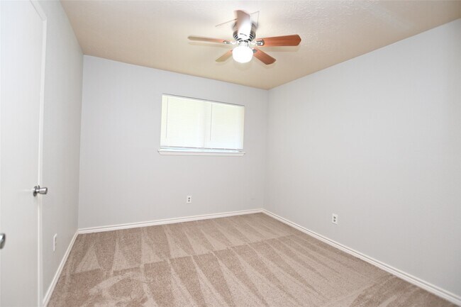 Building Photo - 4615 Fitzwater Dr