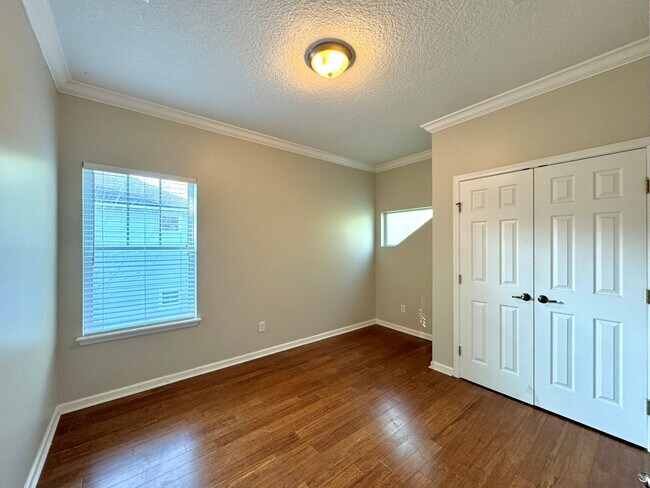 Building Photo - Coastal Charm: Luxurious 4-Bedroom Home in Gated Community Near the Intracoastal