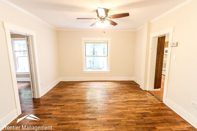 Building Photo - Great 5 bed home one block from City Park!