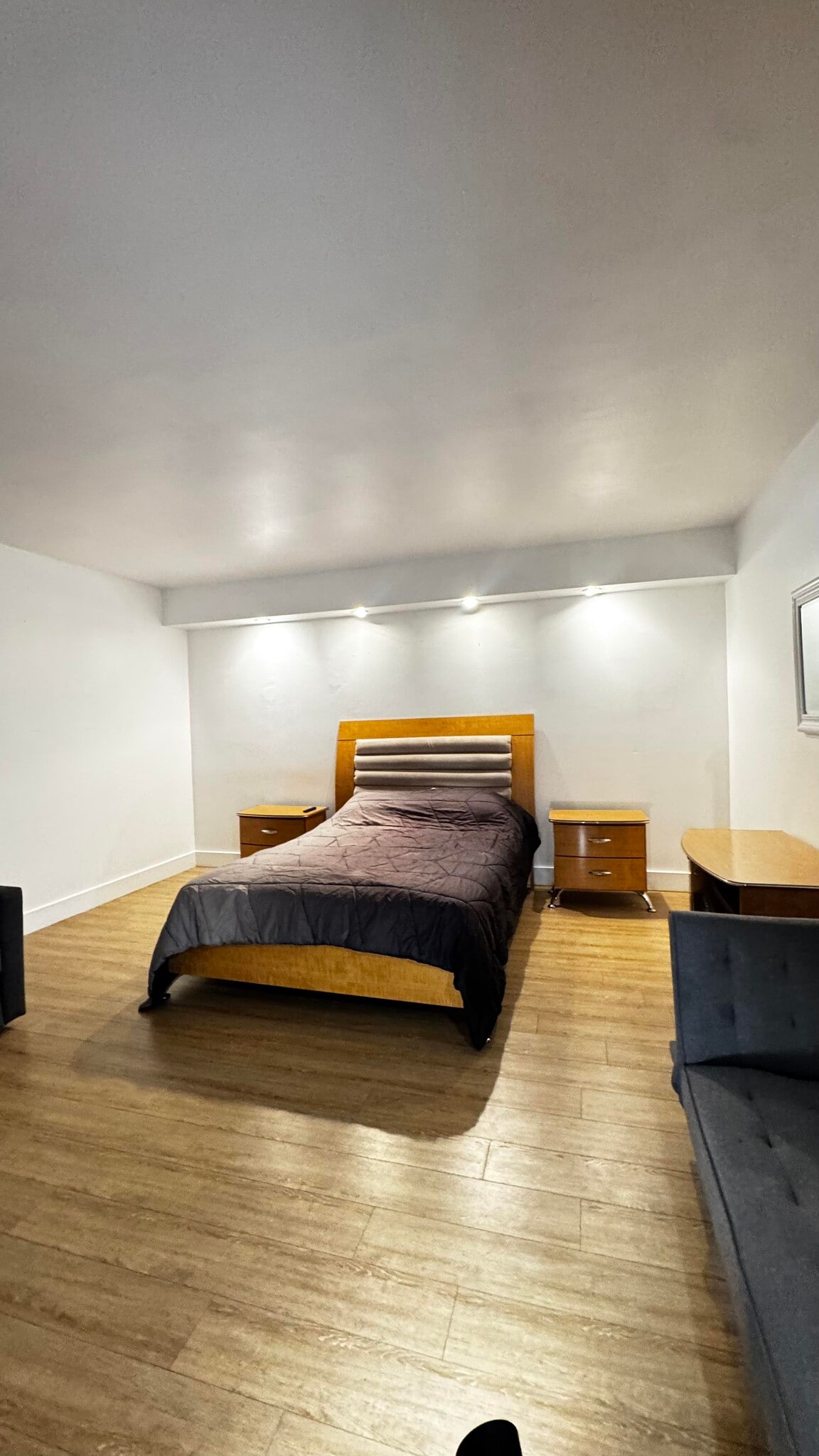 Building Photo - 999 Brickell Bay Dr