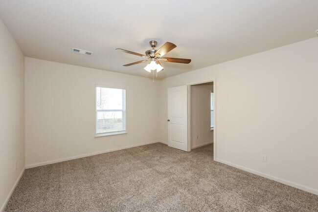 Building Photo - 1301 Redpine Dr