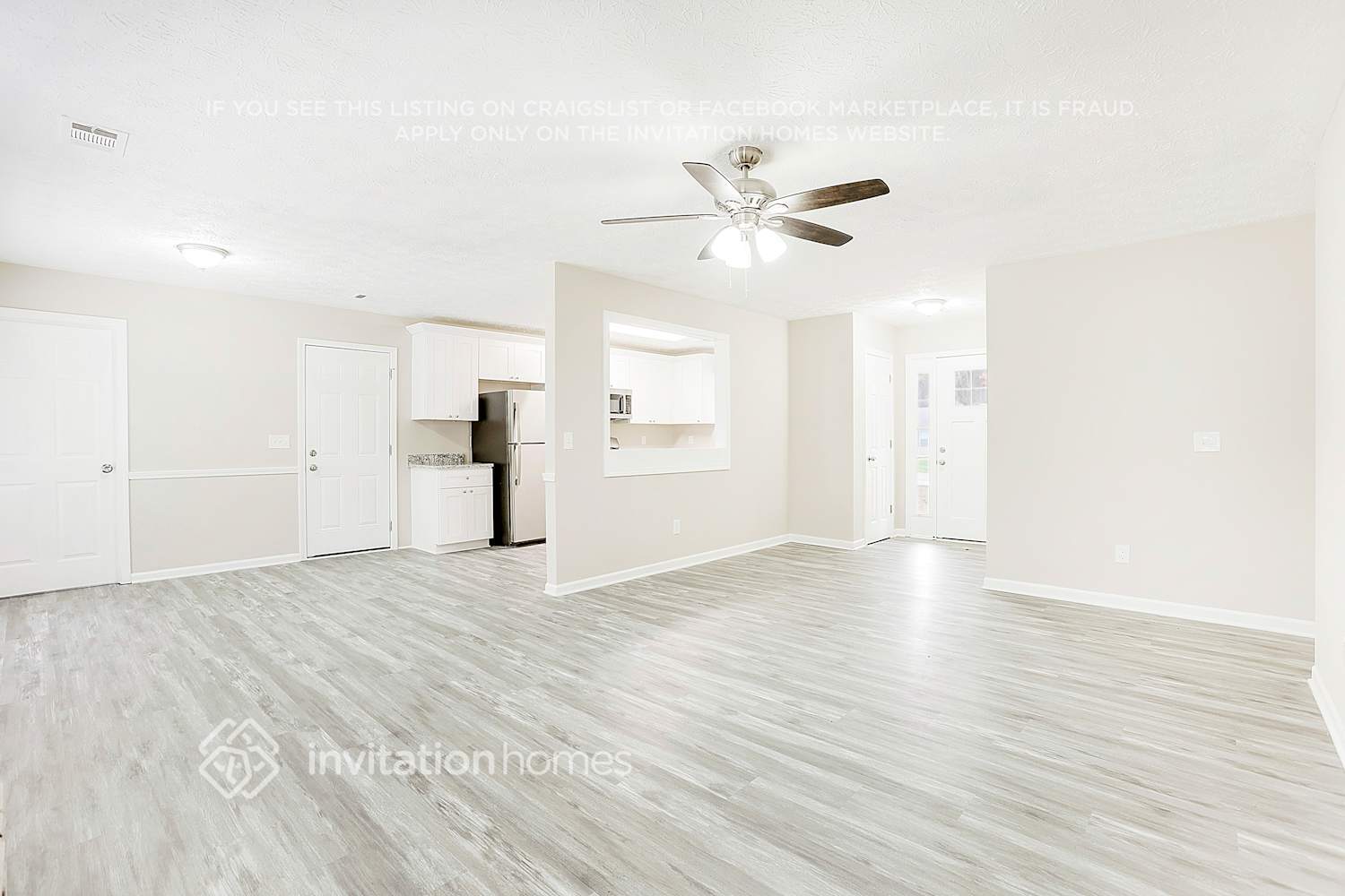 Building Photo - 50 Hidden Ridge Dr