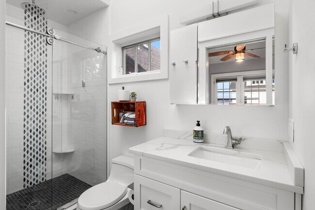 Building Photo - 46 Granite St