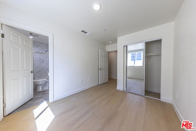 Building Photo - 1652 Murchison St