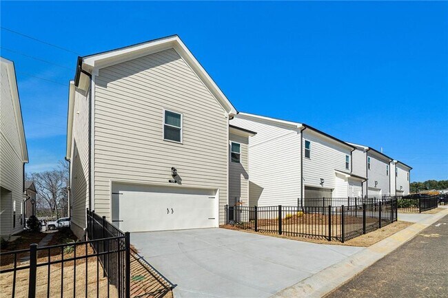 Building Photo - 106 Basil St