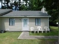 Building Photo - Affordable Gem!