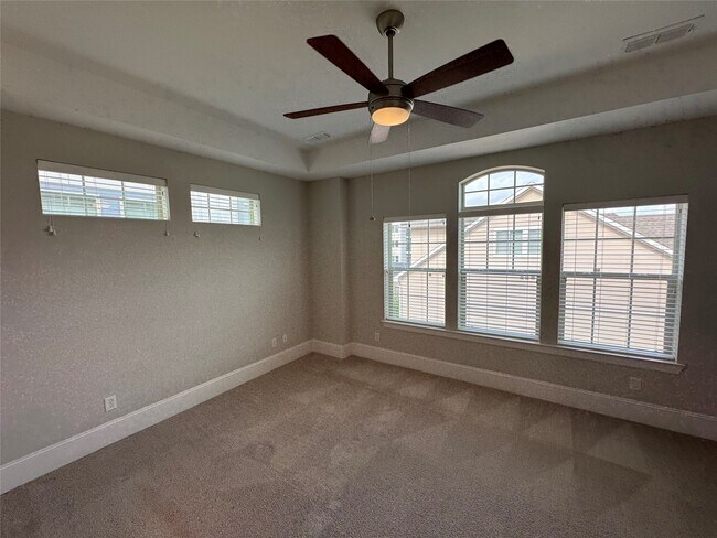 Building Photo - 6755 Highclere Manor Ln