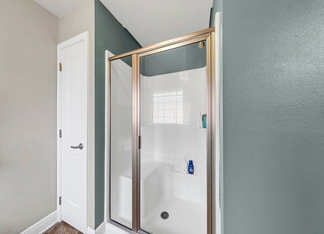 Building Photo - 131 Bronze Cir