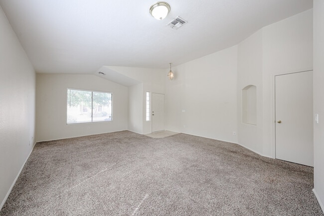 Building Photo - 12447 W El Nido Ln