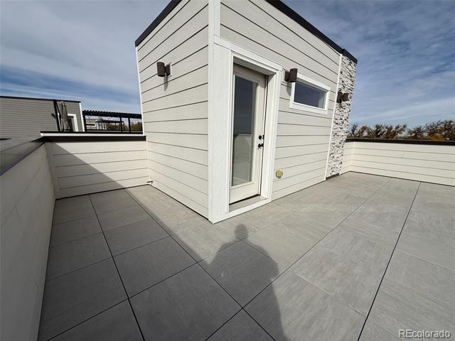 Building Photo - 12355 Farmview Ln