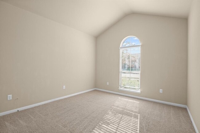 Building Photo - 16440 Pienza Dr