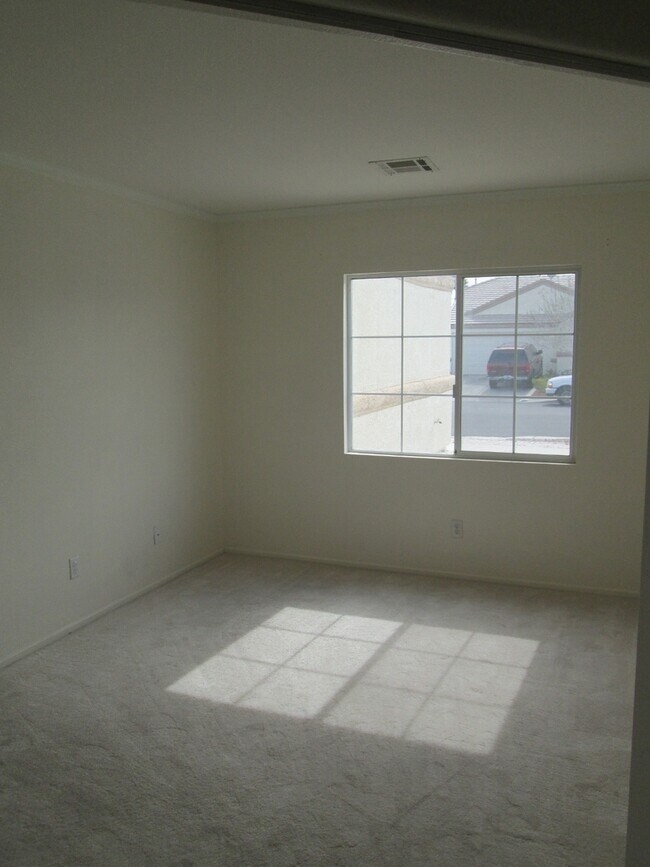 Building Photo - 1018 Elliot Park Ave