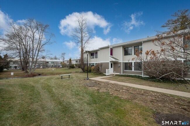 Building Photo - 57 Lawson Ln