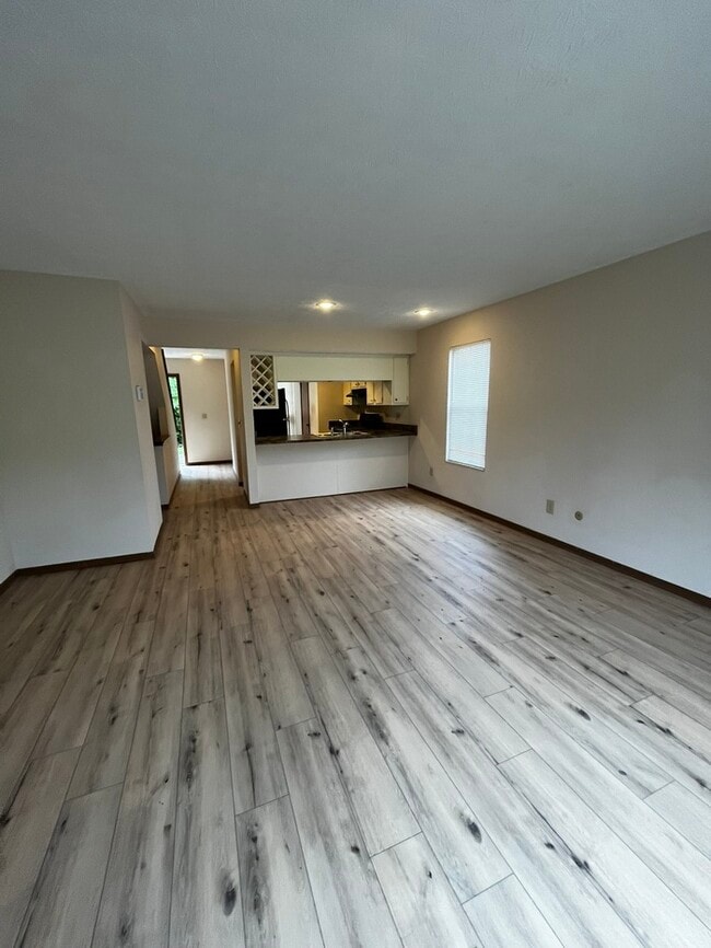 Building Photo - 5894 Aqua Bay Dr