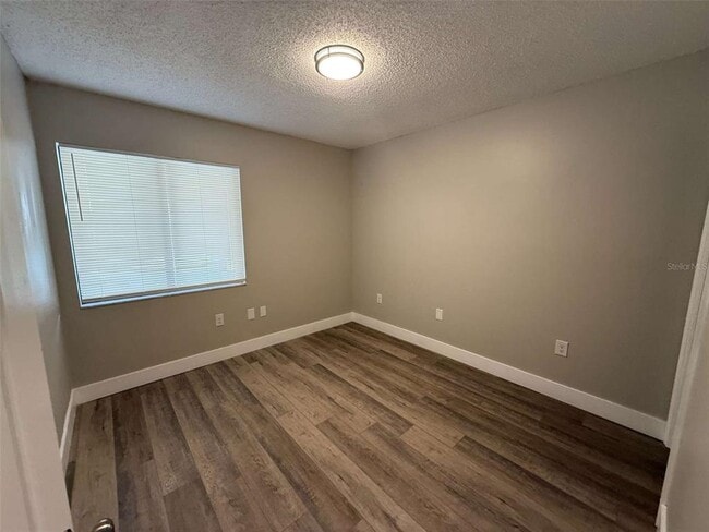 Building Photo - 3588 Raintree Ln