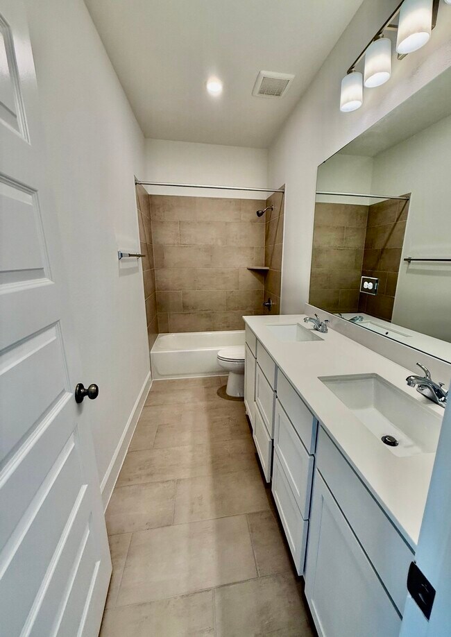 Building Photo - 30959 Radke Ests Dr