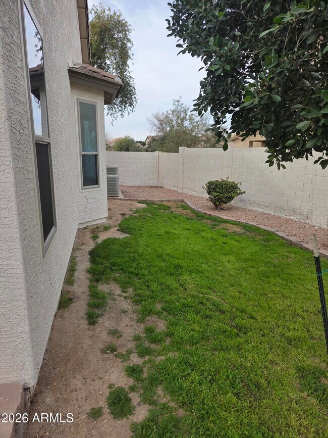 Building Photo - 7809 S 18th Way