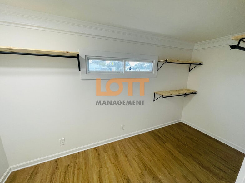 Building Photo - 603 Cedar Lane Rd