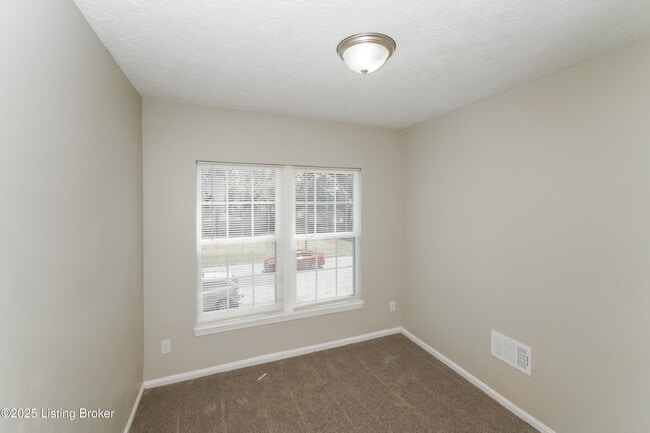 Building Photo - 214 N 24th St