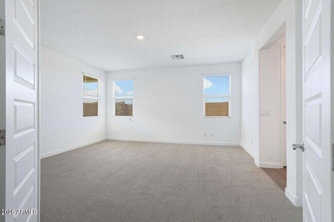 Building Photo - 16514 W Charlotte Dr