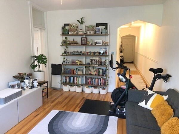 Building Photo - 176 Naples Rd