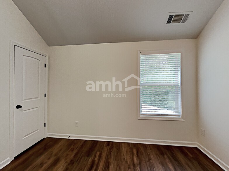 Building Photo - 3004 Feldwood Ct