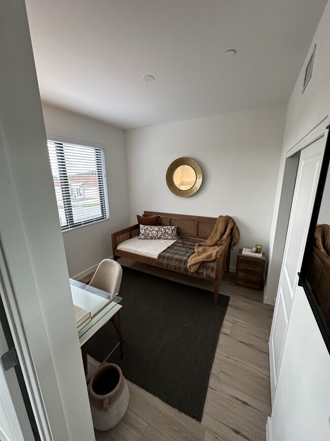 Building Photo - 7933 W 2nd Ct