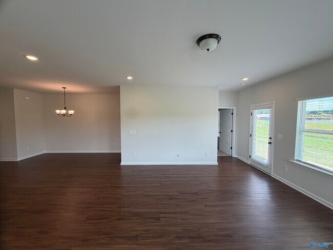 Building Photo - 238 Schoolhouse Dr
