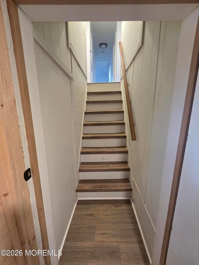 Building Photo - 14 Lakewood Rd