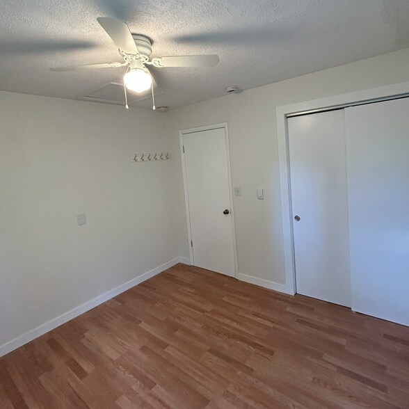 Building Photo - 11785 Vonnie Claire Rd