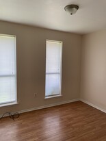 Building Photo - 14145 Gravier Ave