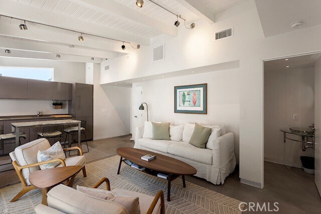 Building Photo - 30872 Marilyn Dr