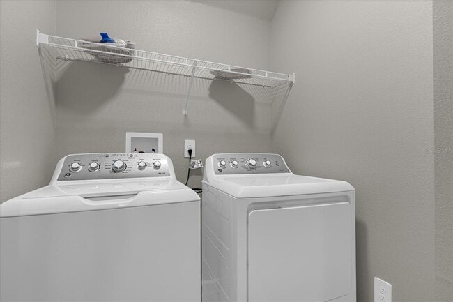 Building Photo - 164 Cape Honeysuckle Pl