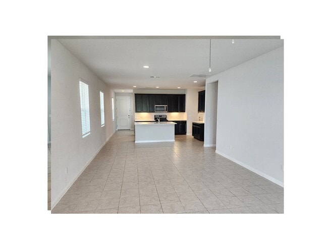 Building Photo - 449 Gaida Loop