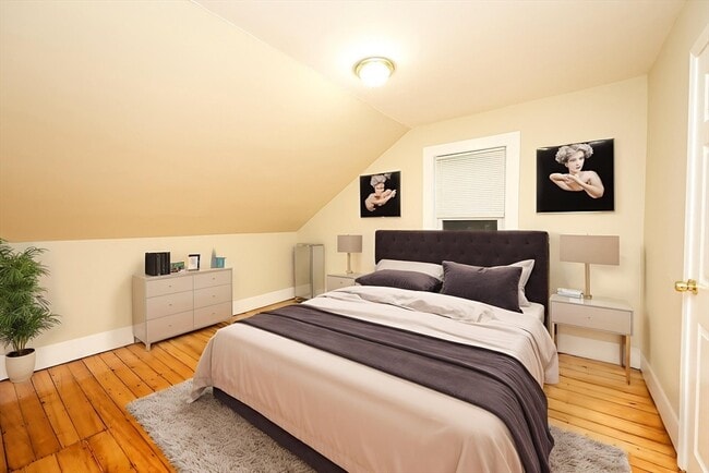 Building Photo - 30 Sheppard Ave