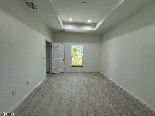 Building Photo - 3404 67th St W